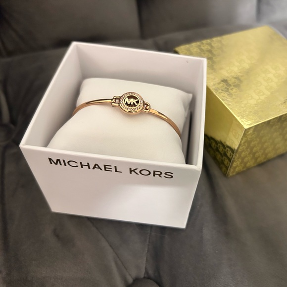 Michael Kors Bracelet - Picture 2 of 2